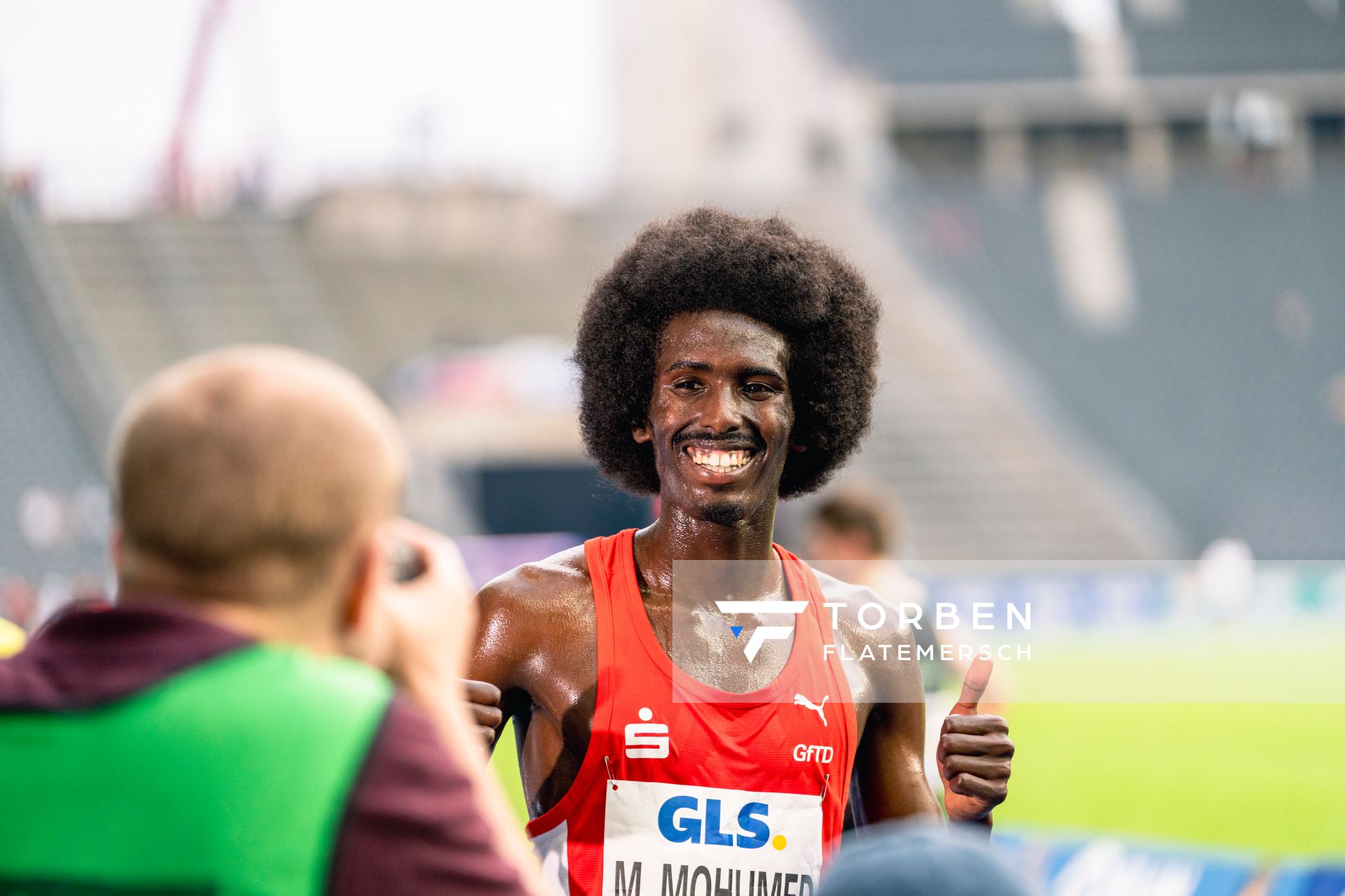 Deutscher Meister ueber 5000m Mohamed Mohumed (LG Olympia Dortmund) waehrend der deutschen Leichtathletik-Meisterschaften im Olympiastadion am 25.06.2022 in Berlin